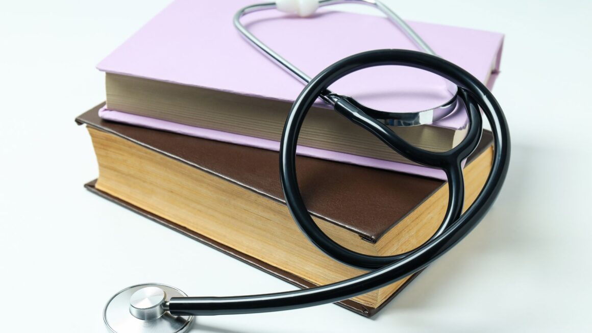 Czy warto czytać książki medyczne?